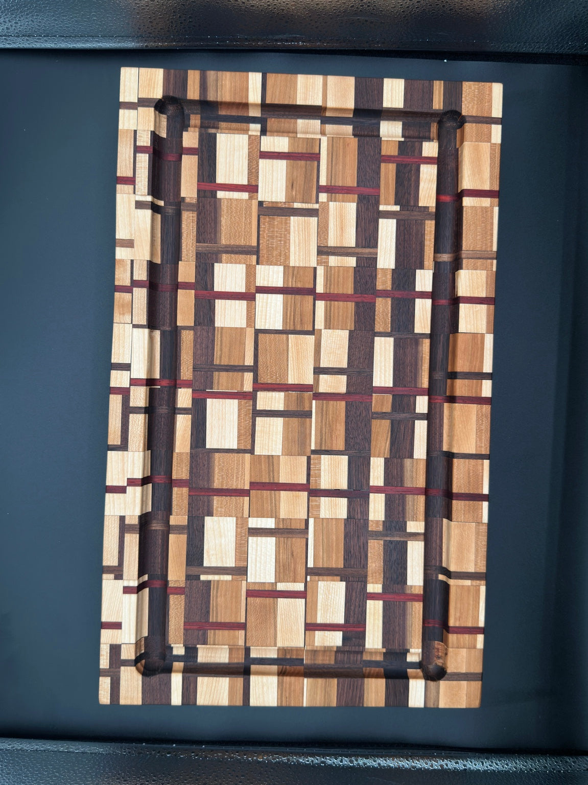Overhead view of the Pitmaster Plaid end-grain pattern